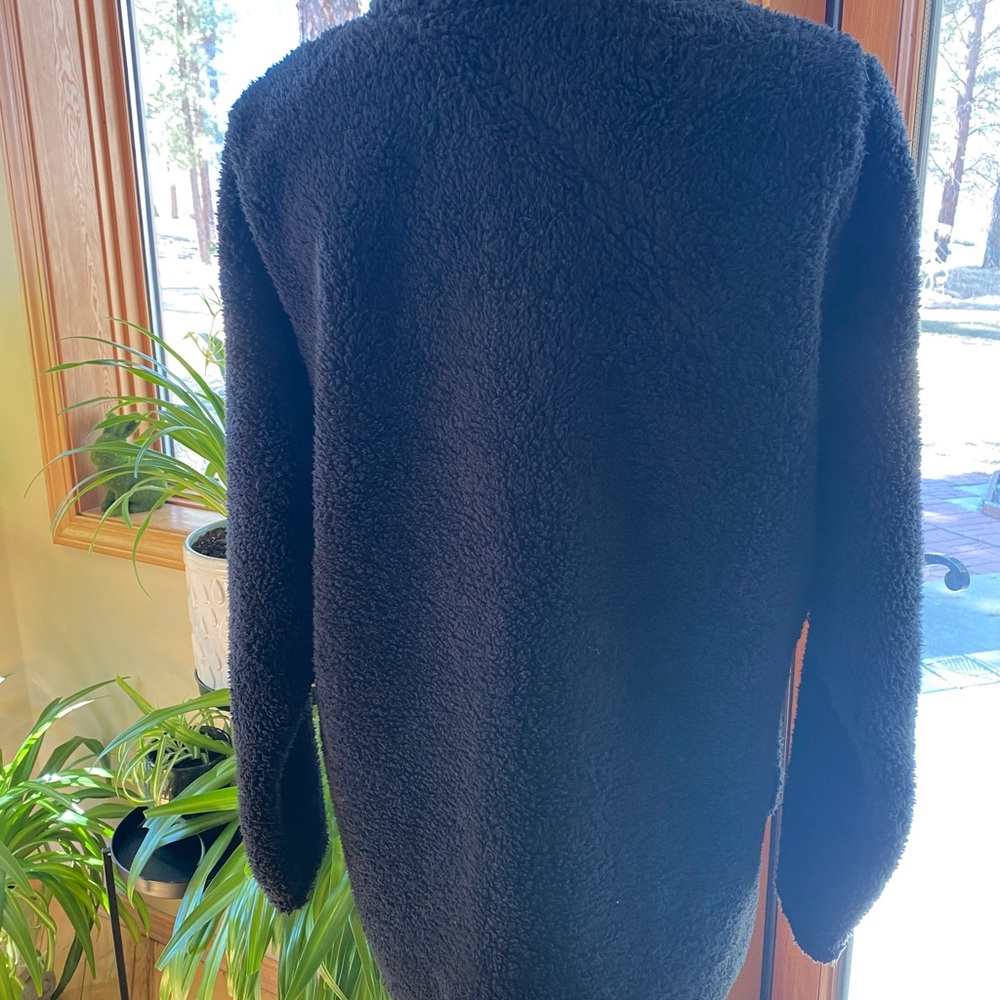 Fleece Pull Over - Picture 4 of 5